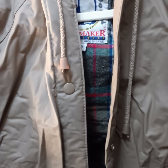 SAILMAKER  OUTWEAR LINED RAINCOAT. size S with hood and deep large pockets beige - Picture 2 of 6
